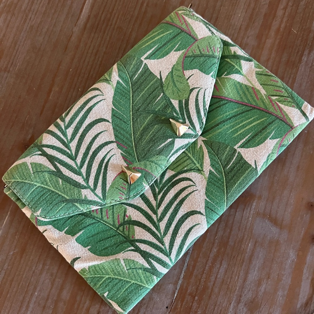 Stella & Dot Palm Leaf Clutch